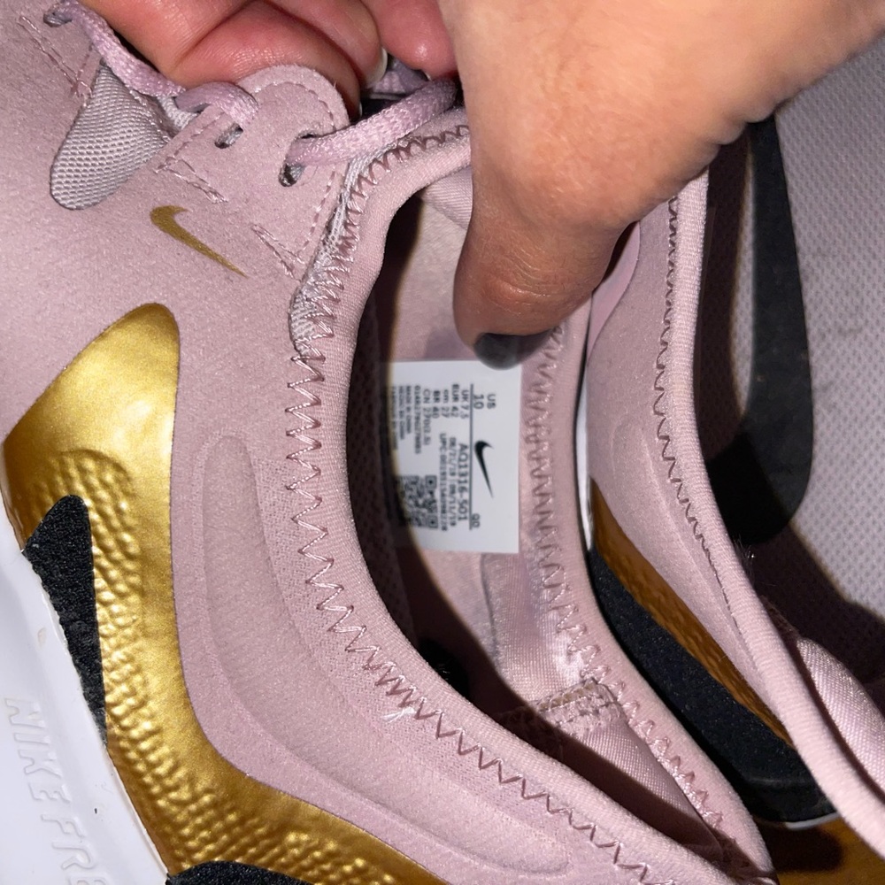 Pink Nike Sneakers Size 10. Worn once.
